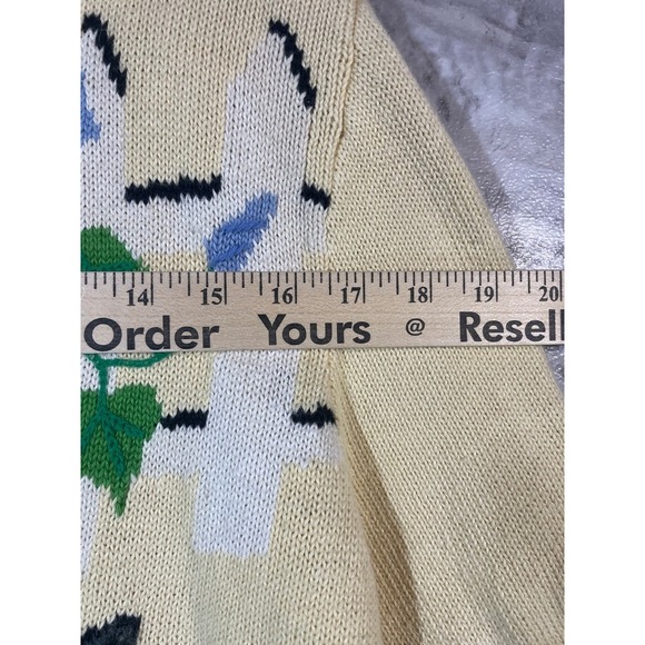 Susan Bristol Women's L Hand Embroidered Cardigan Sweater Yellow Spring Bunny - Picture 4 of 7